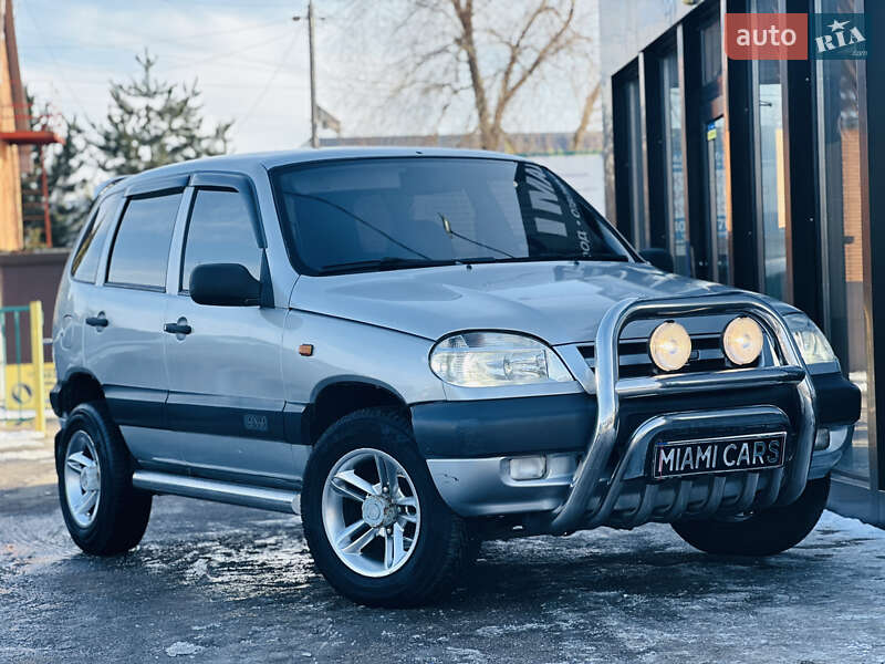 Chevrolet Niva (2006)