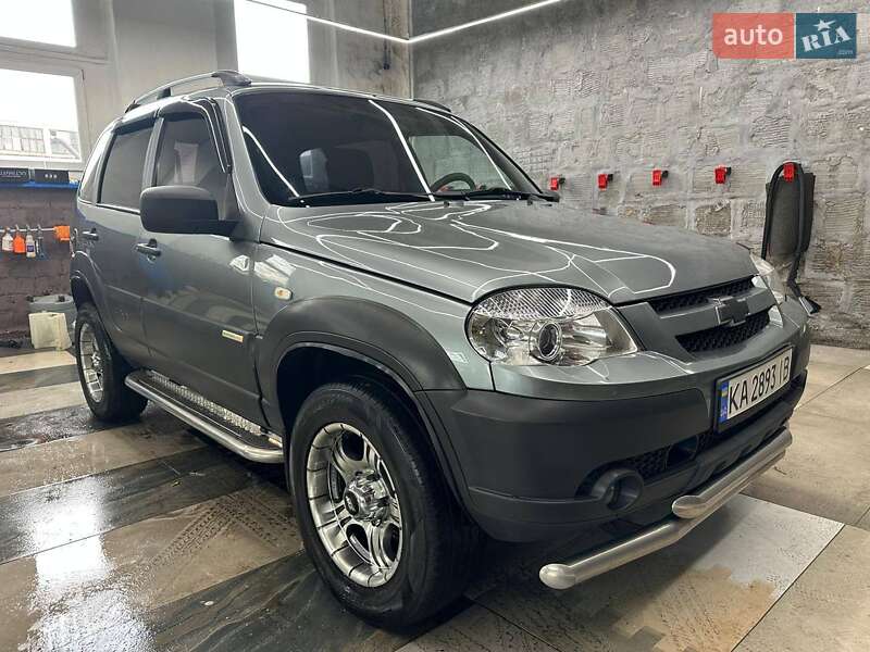 Chevrolet Niva (2015)