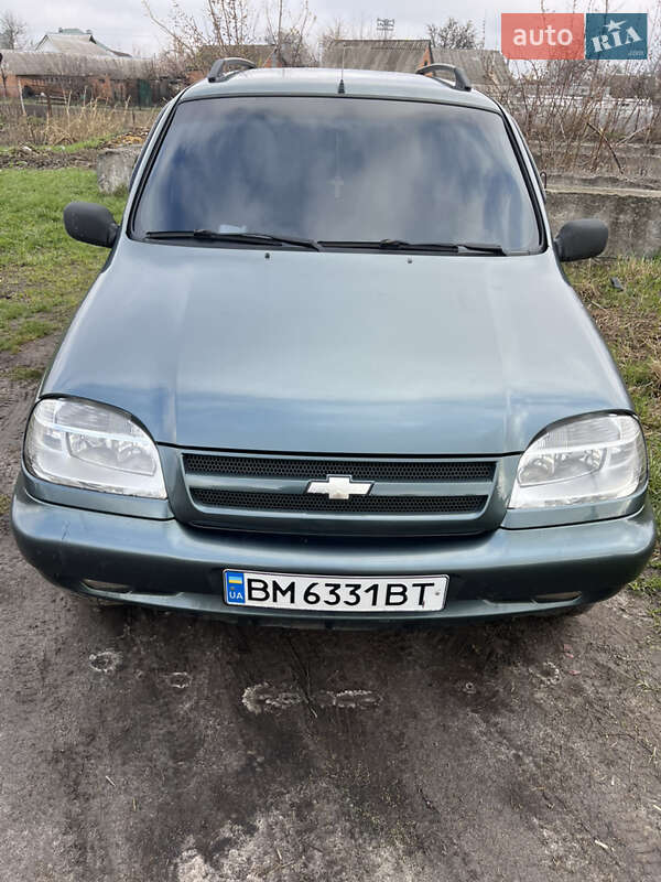 Chevrolet Niva (2007)