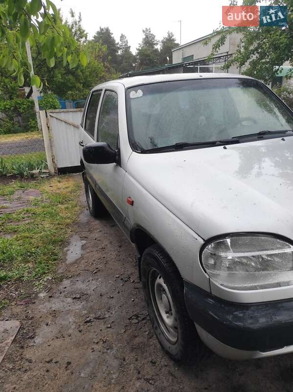 Chevrolet Niva (2007)