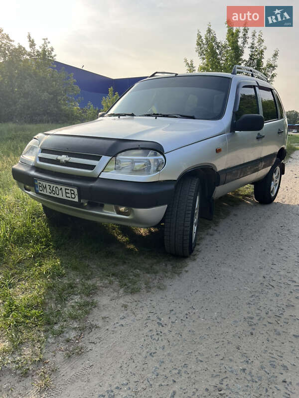Chevrolet Niva (2006)