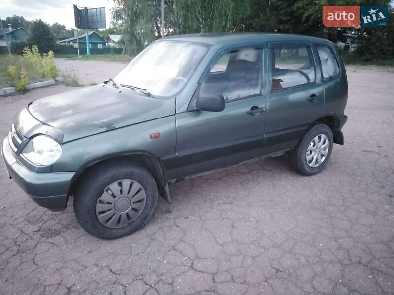 Chevrolet Niva (2006)