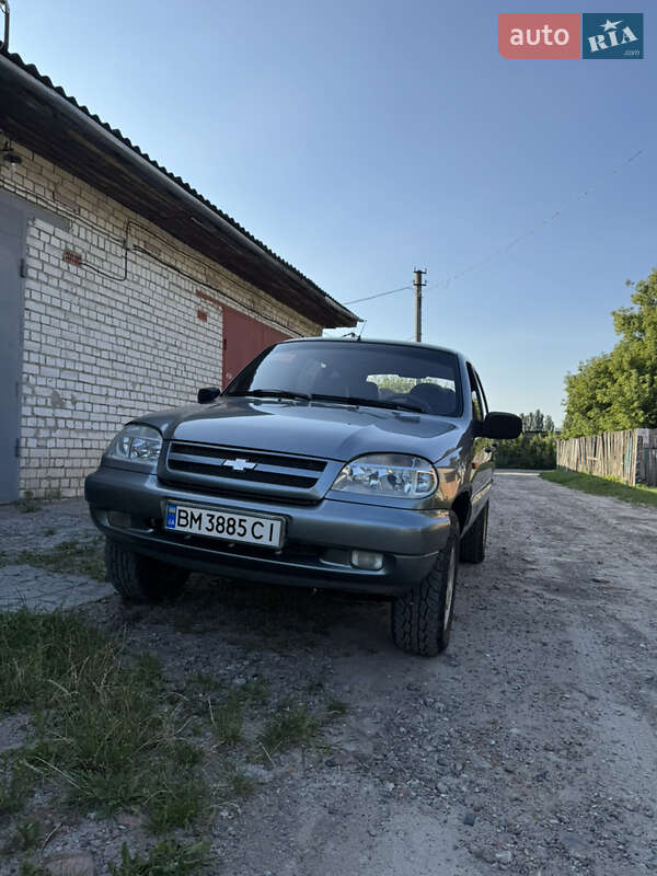 Chevrolet Niva (2007)