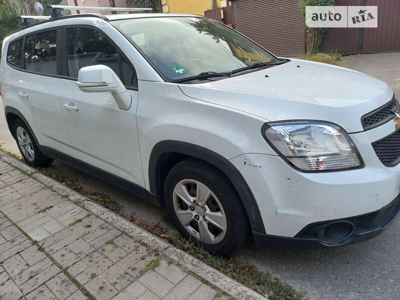 Chevrolet Orlando (2016)