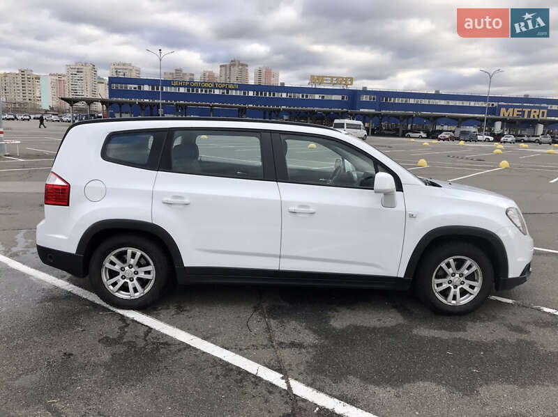 Chevrolet Orlando (2012)