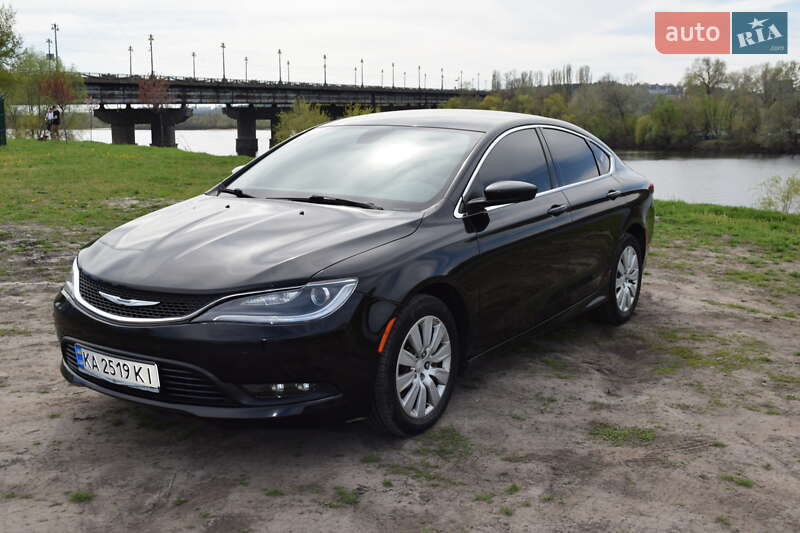 Chrysler 200 (2016)