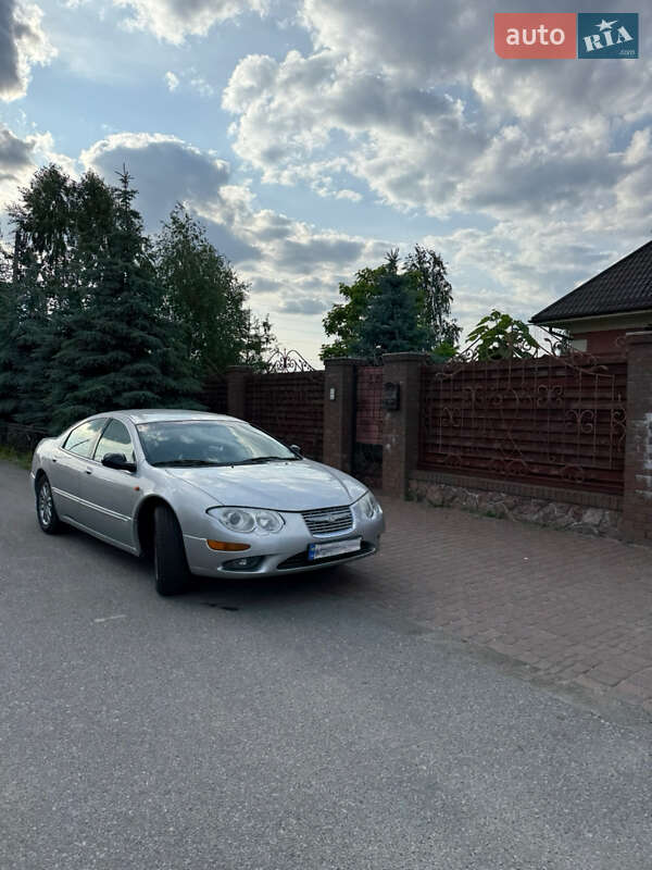 Chrysler 300m (2003)