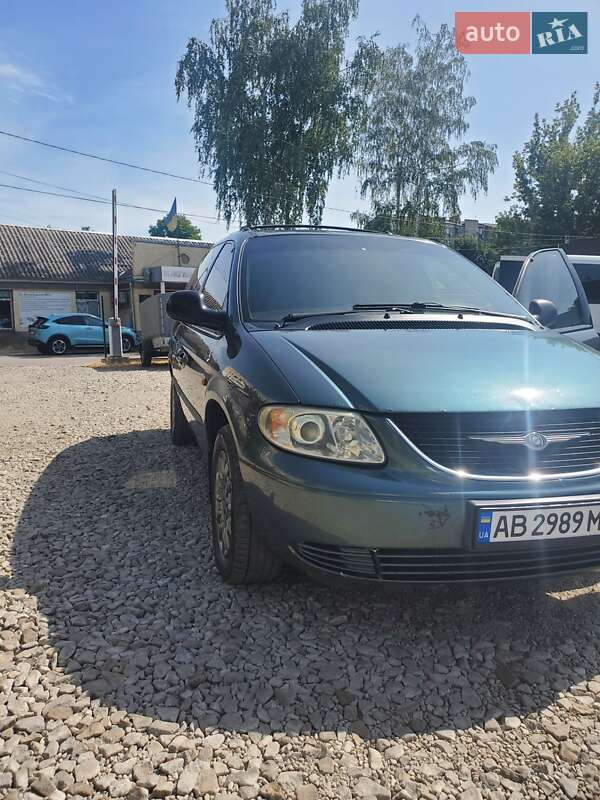 Chrysler Grand voyager (2001)