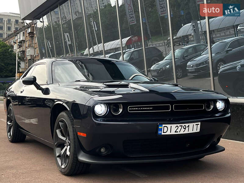 Dodge Challenger (2017)