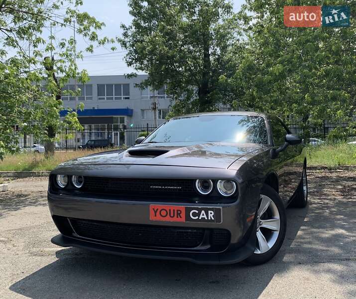 Dodge Challenger (2020)