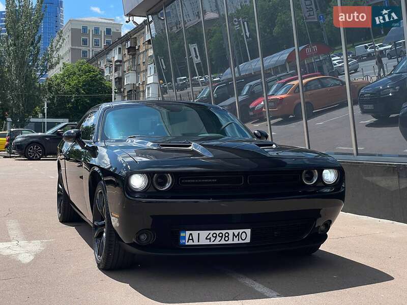 Dodge Challenger (2017)