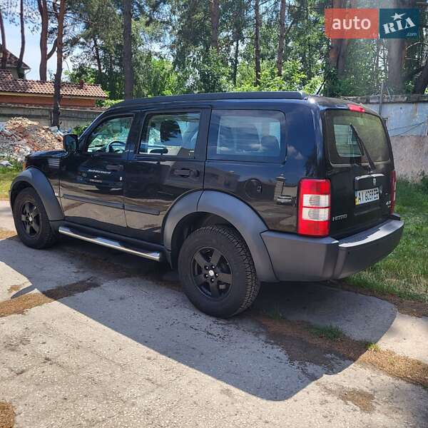 Dodge Nitro (2008)