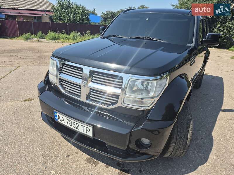 Dodge Nitro (2007)