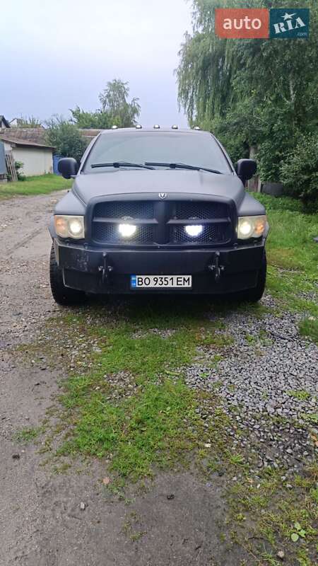 Dodge Ram 1500 (2003)