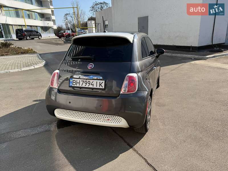 Fiat 500e (2015)