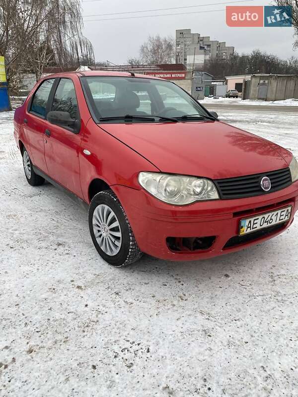 Fiat Albea (2009)