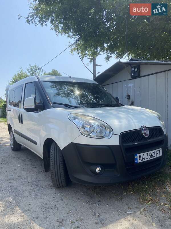 Fiat Doblo (2012)