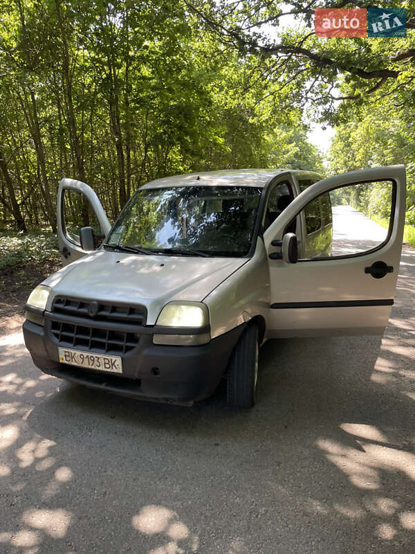 Fiat Doblo (2004)