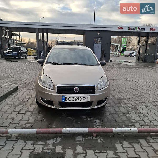 Fiat Linea (2012)