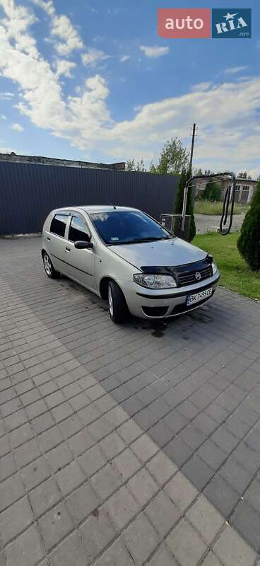 Fiat Punto (2004)