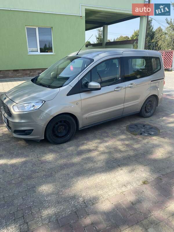 Ford Courier (2015)