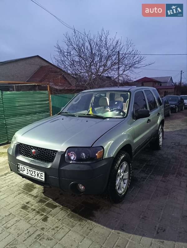 Ford Escape (2006)