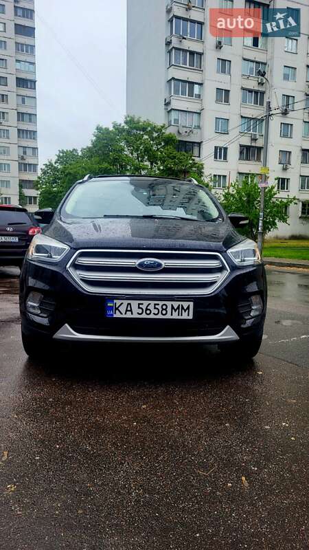 Ford Escape (2017)