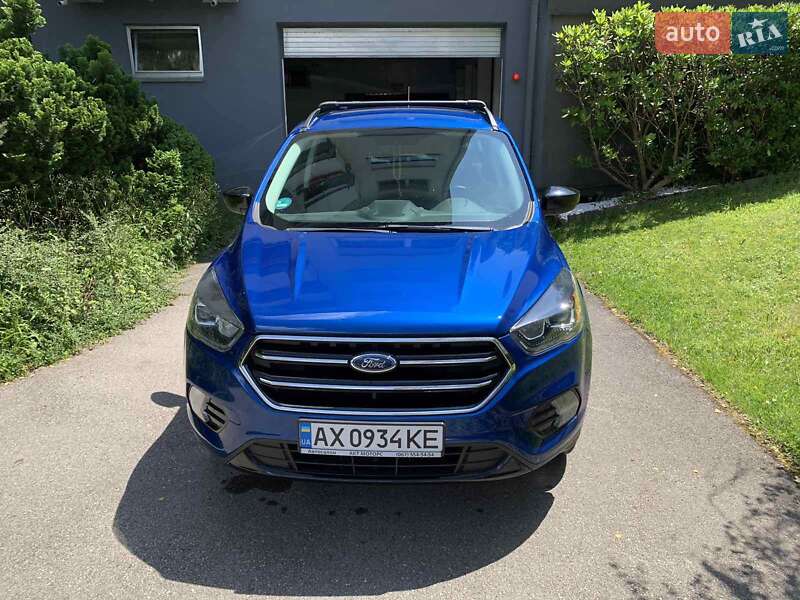Ford Escape (2017)