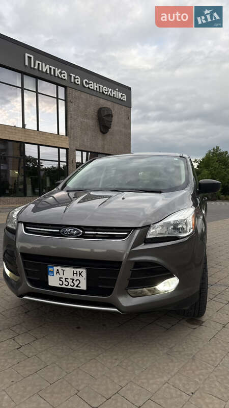 Ford Escape (2012)