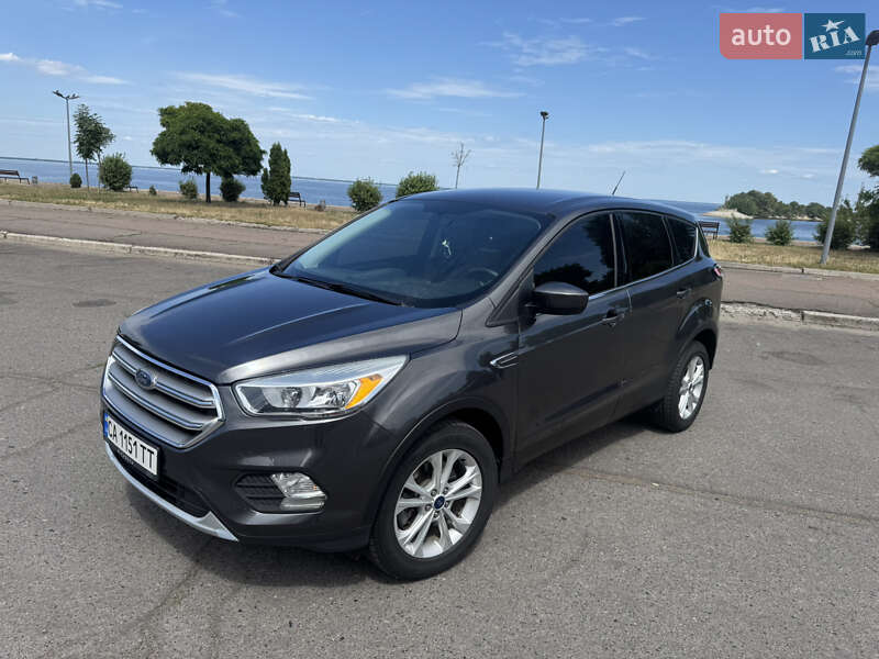 Ford Escape (2016)