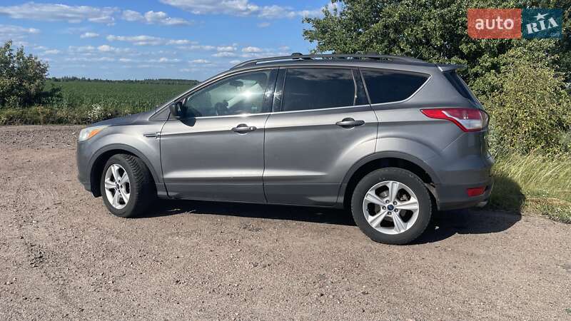 Ford Escape (2014)
