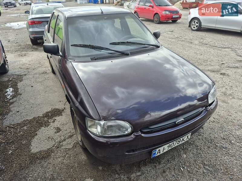 Ford Escort (1995)