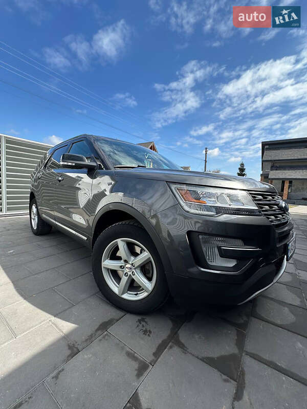 Ford Explorer (2017)