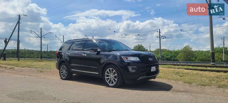 Ford Explorer (2017)