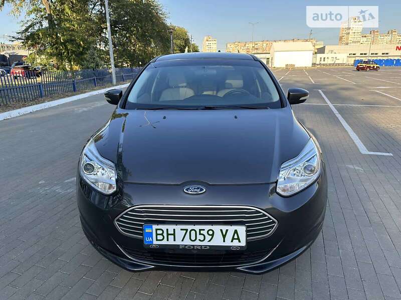 Ford Focus electric (2015)