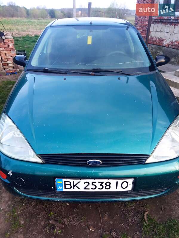 Ford Focus (2000)