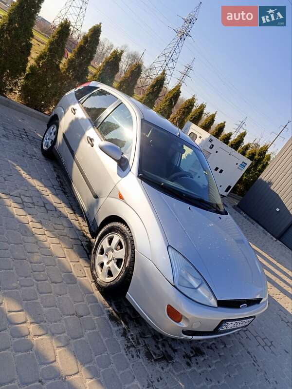 Ford Focus (2001)