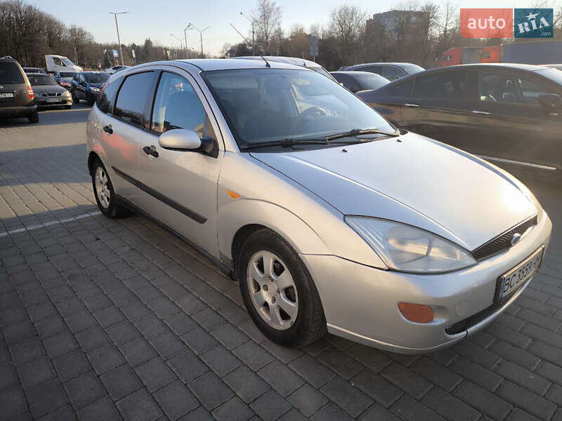 Ford Focus (2001)