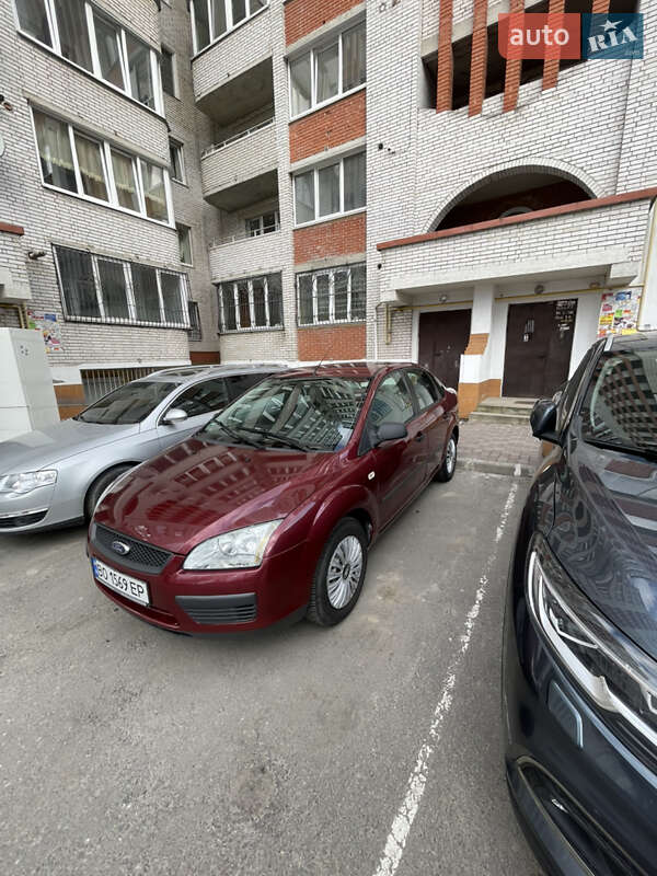 Ford Focus (2005)
