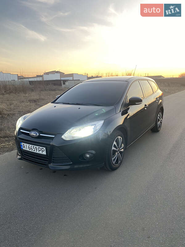 Ford Focus (2012)