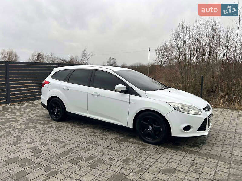 Ford Focus (2012)