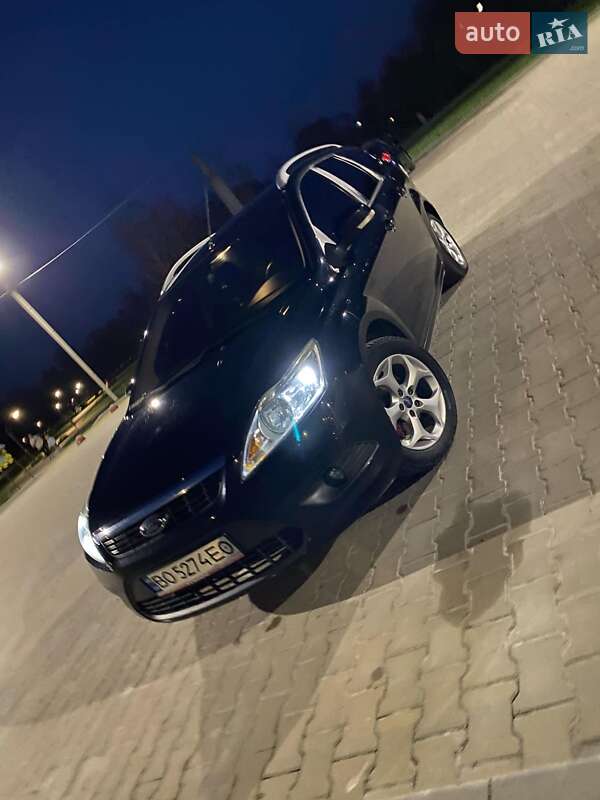 Ford Focus (2010)