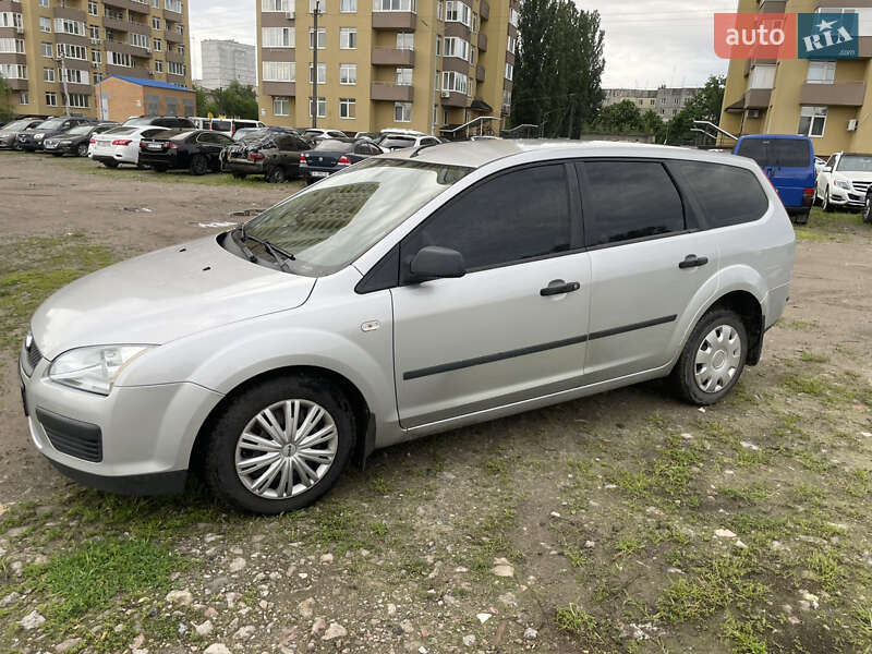 Ford Focus (2005)