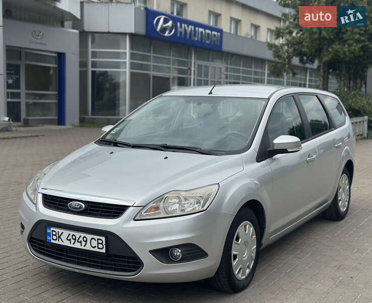 Ford Focus (2010)