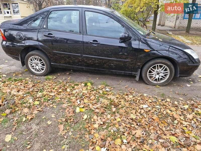 Ford Focus (2003)