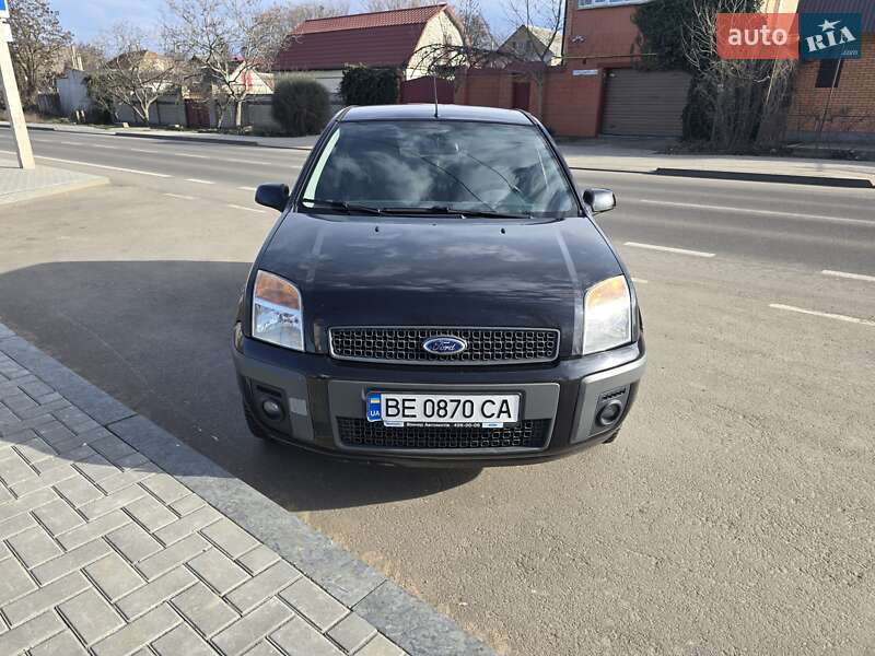 Ford Fusion (2008)
