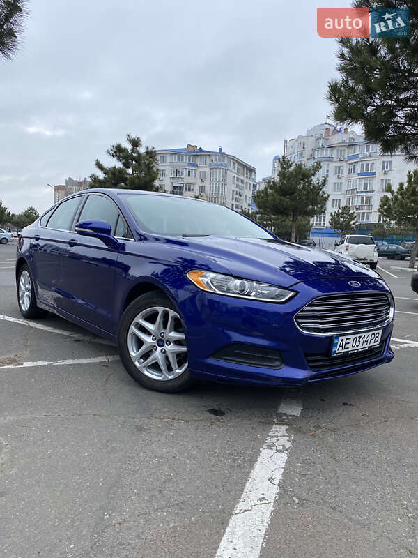 Ford Fusion (2014)