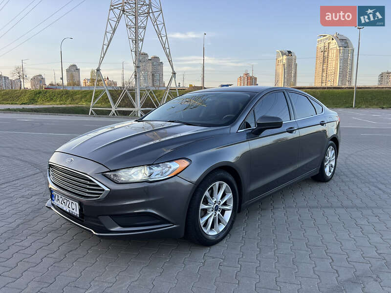 Ford Fusion (2016)