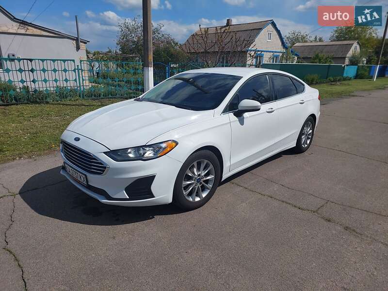 Ford Fusion (2019)