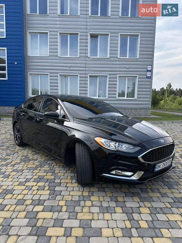 Ford Fusion (2018)